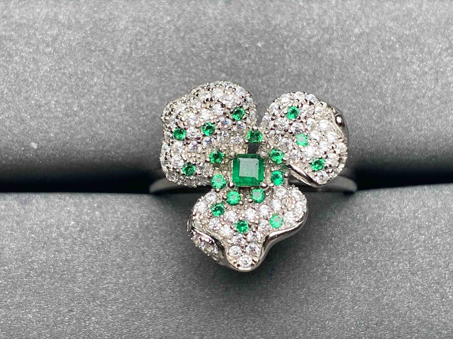 A3698 Emerald Ring