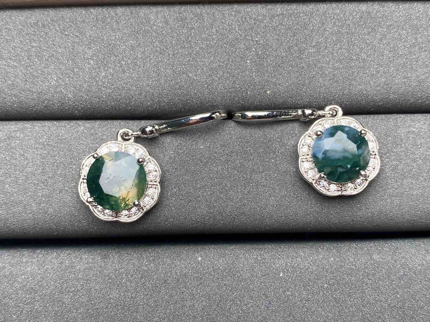 A3743 Moss Agate Earrings