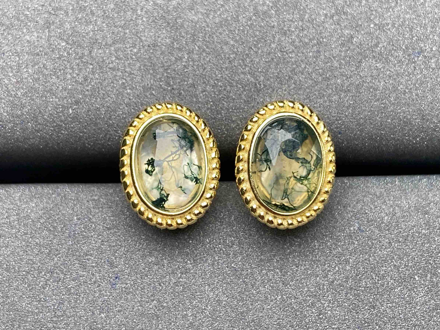 A3761 Moss Agate Earrings