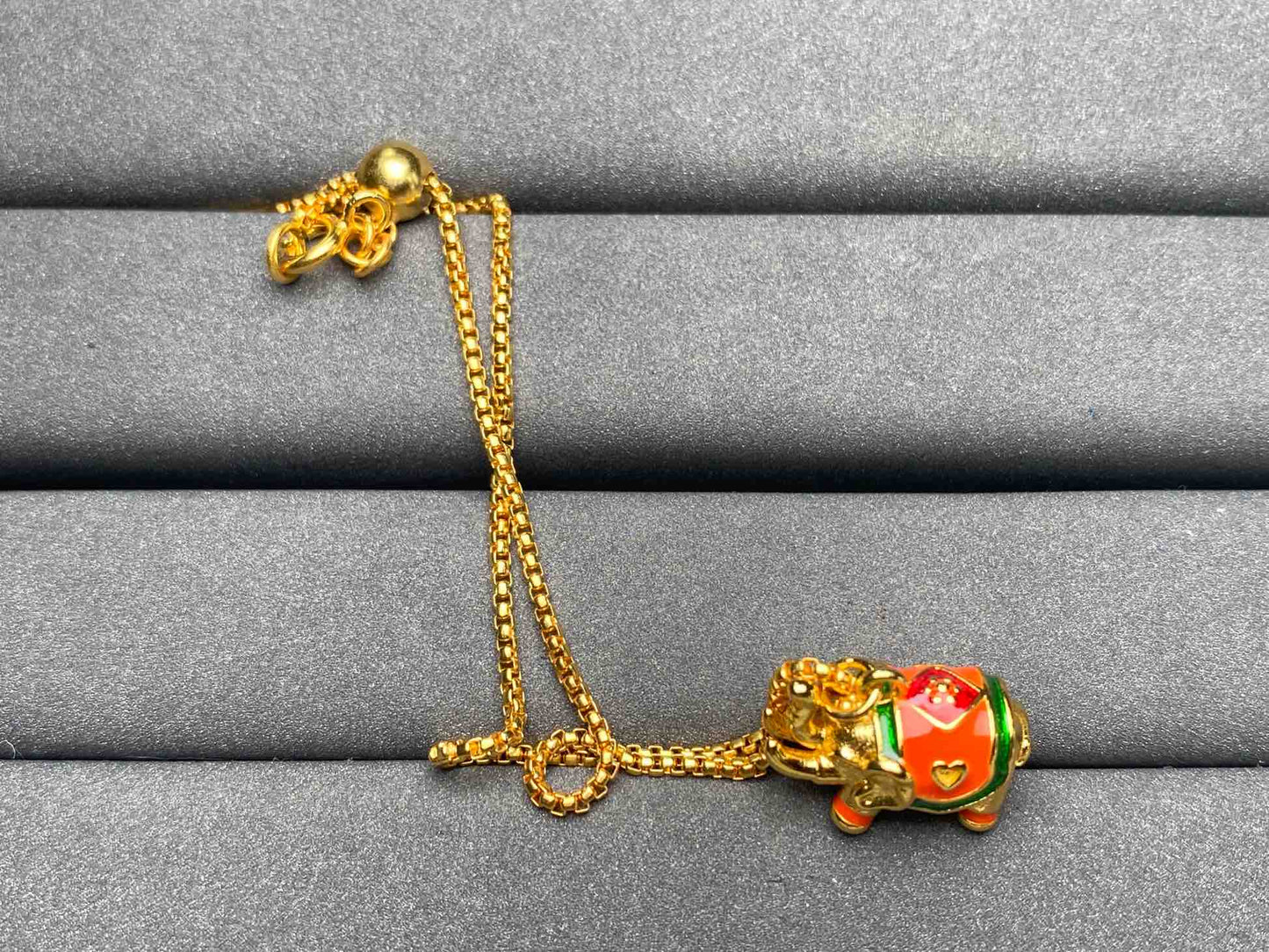 A3807 Enamel Pendant