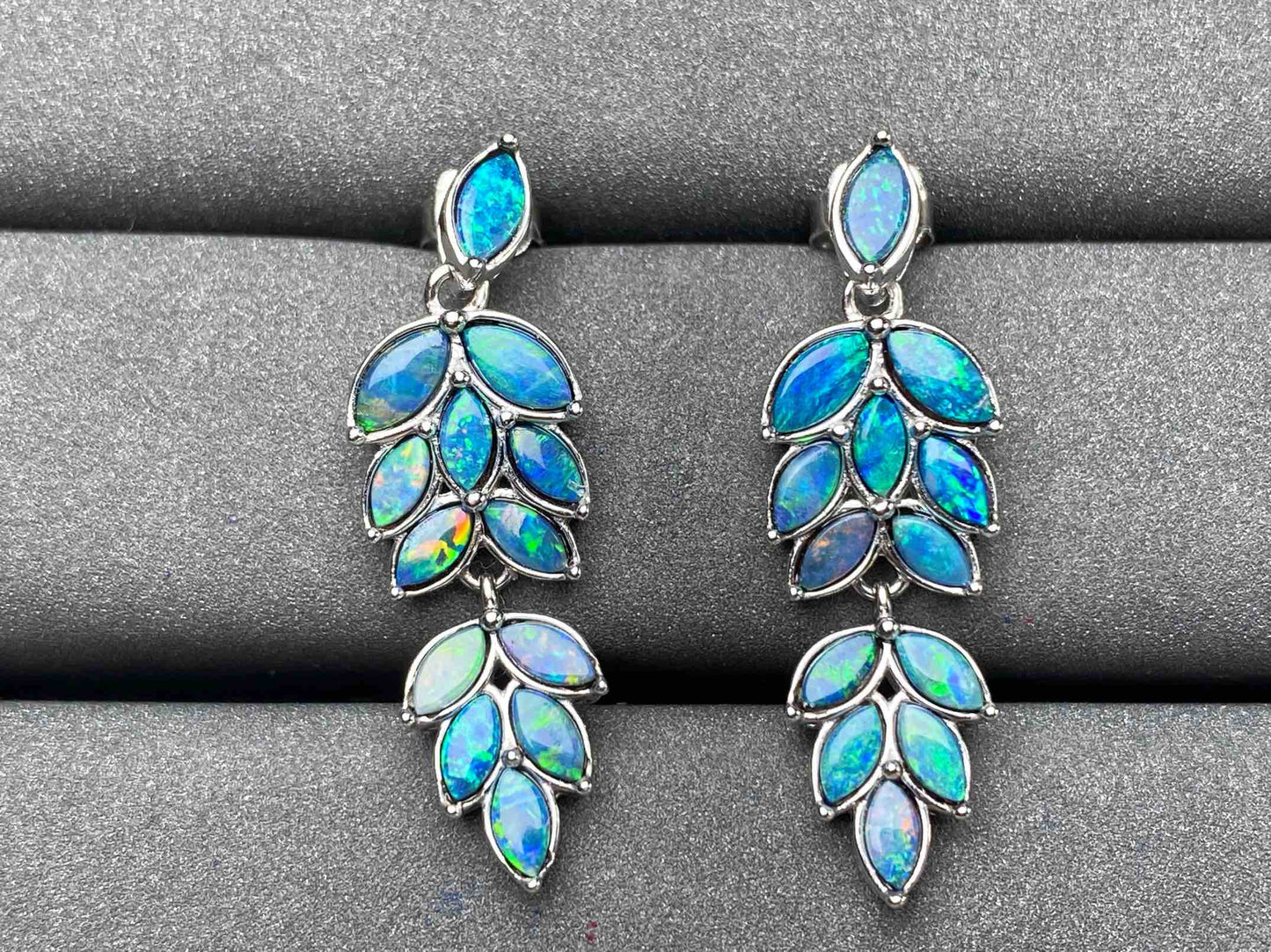 A3942 Opal Earrings