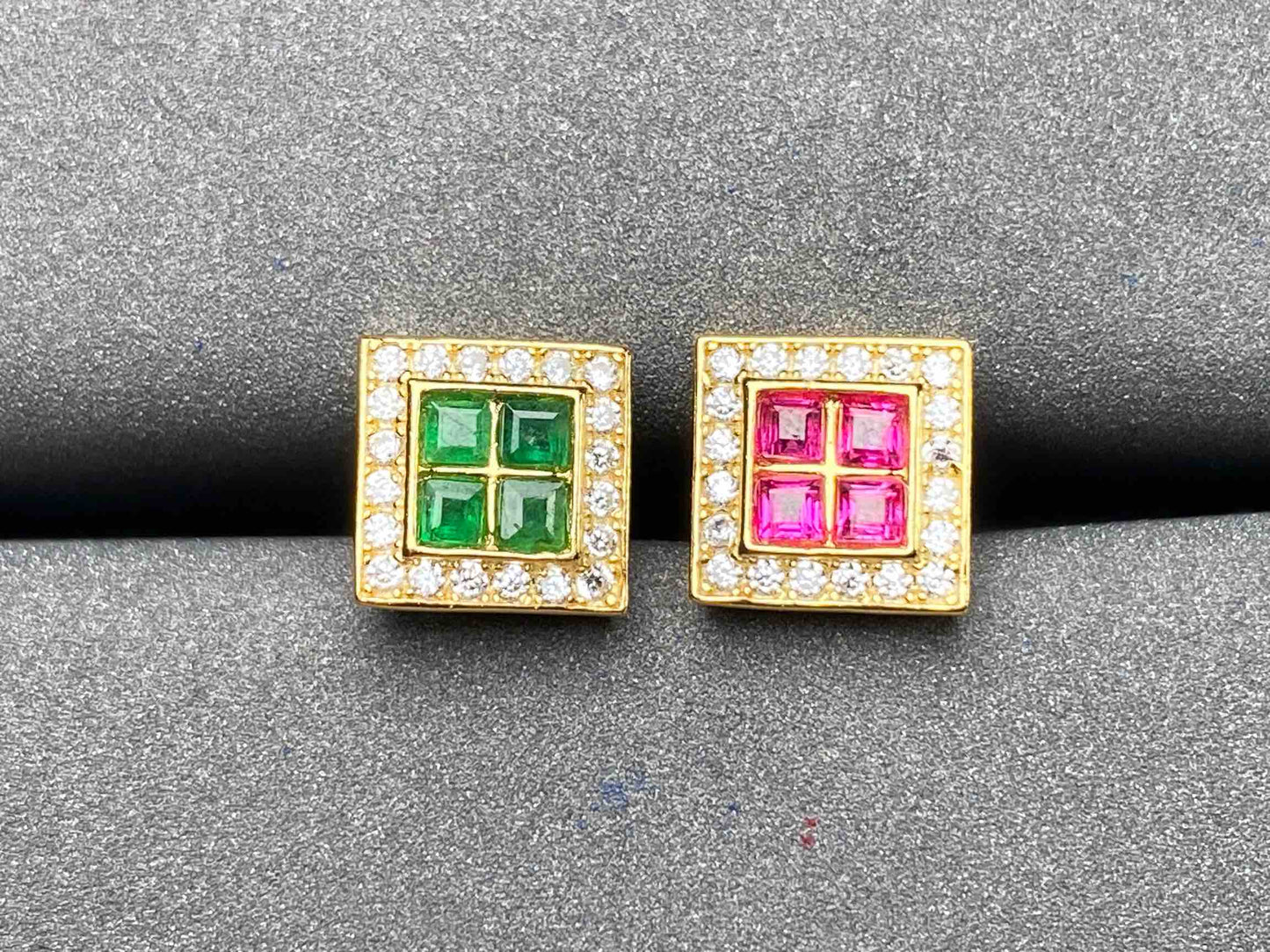 A3946 Emerald Earrings