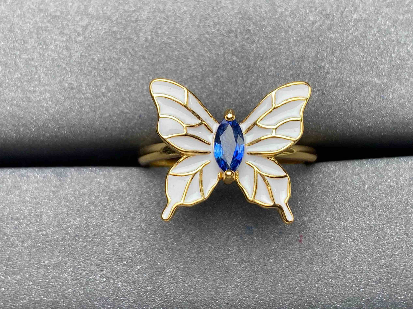 A3961 Blue Sapphire Ring