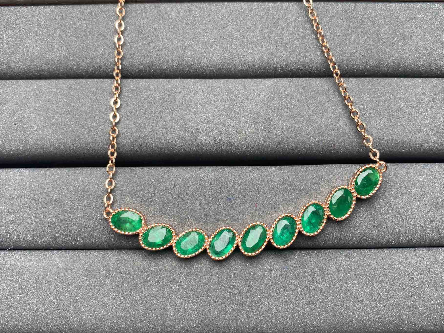 A3990 Emerald Necklace
