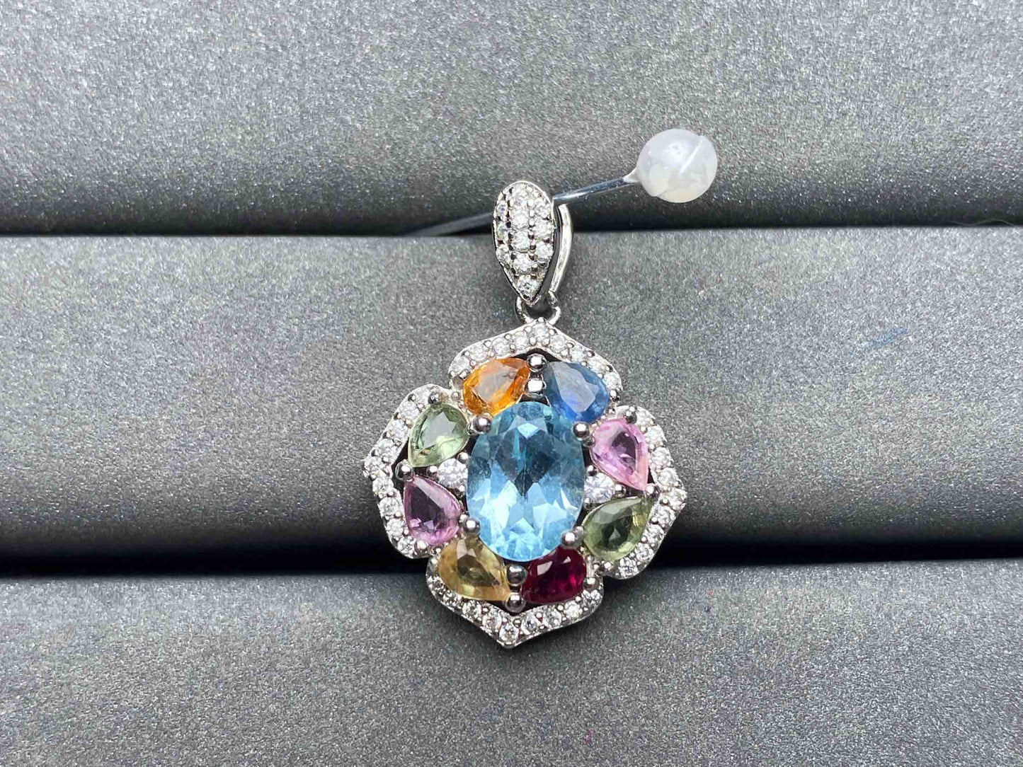 A7234 Topaz Pendant