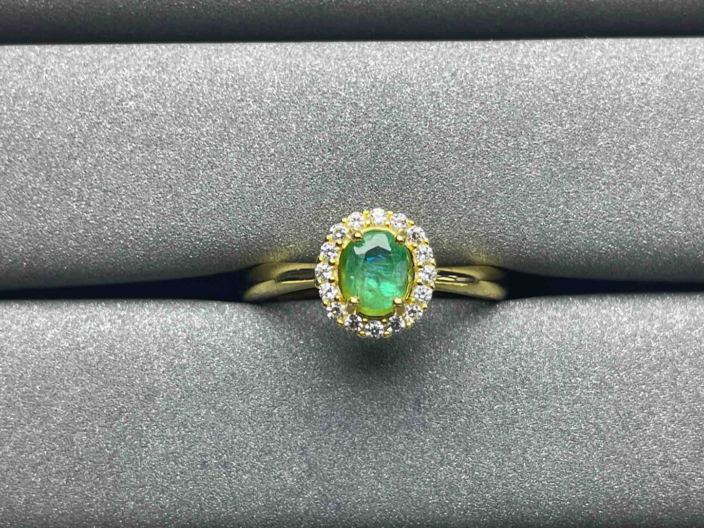 A452 Emerald Ring