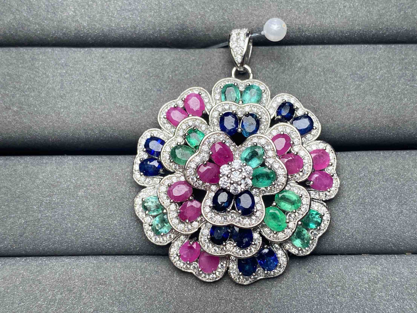 A4546 Mixed Pendant
