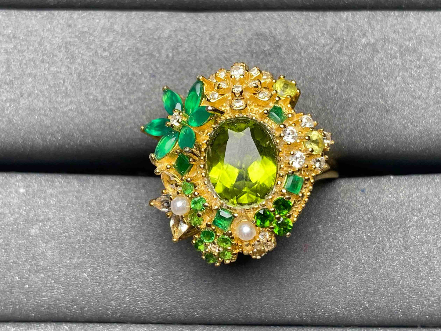 A4554 Peridot Ring