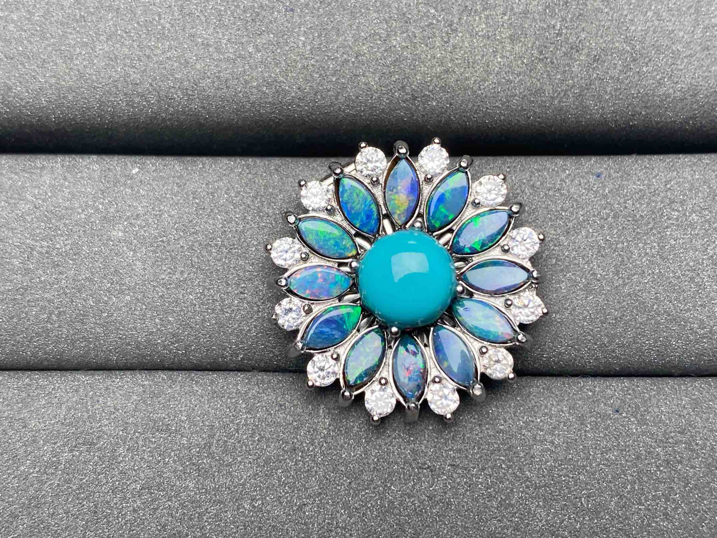A4575 Turquoise Pendant