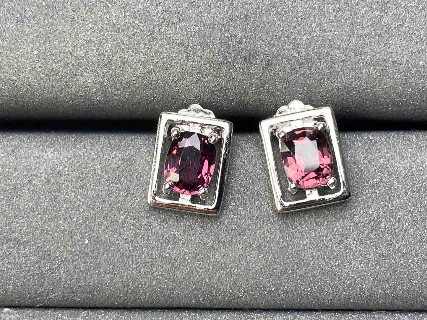 A4592 Spinel Earrings