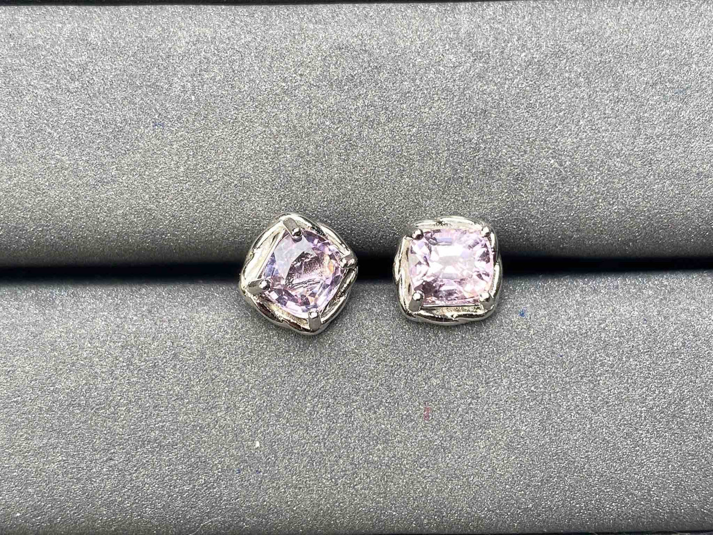 A4593 Spinel Earrings
