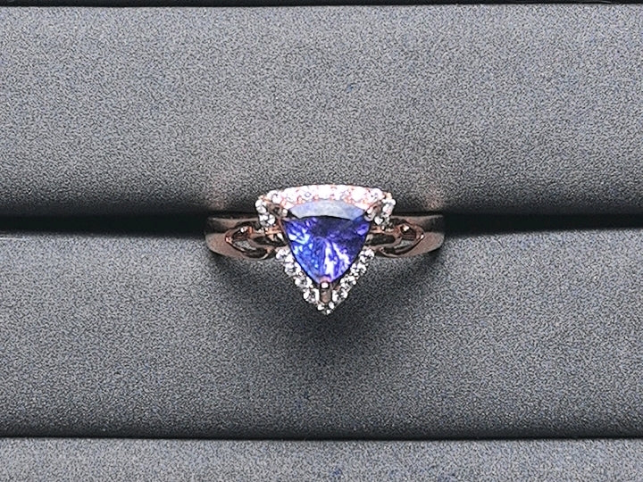 A4661 Tanzanite Ring