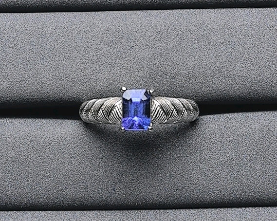 A4662 Tanzanite Ring