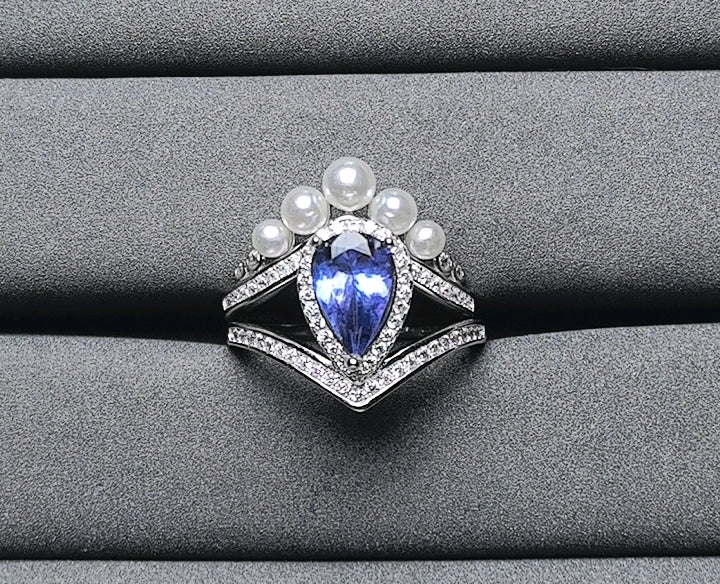 A4676 Tanzanite Ring