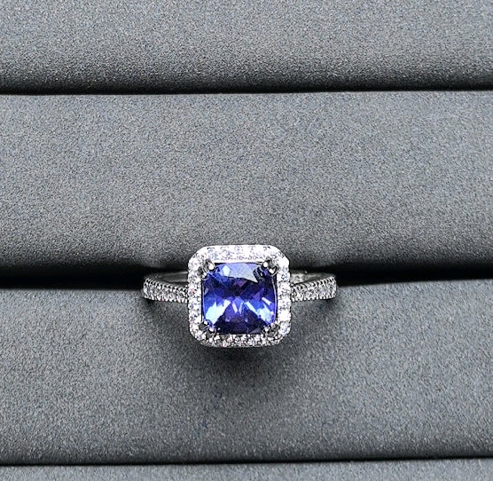 A4686 Tanzanite Ring