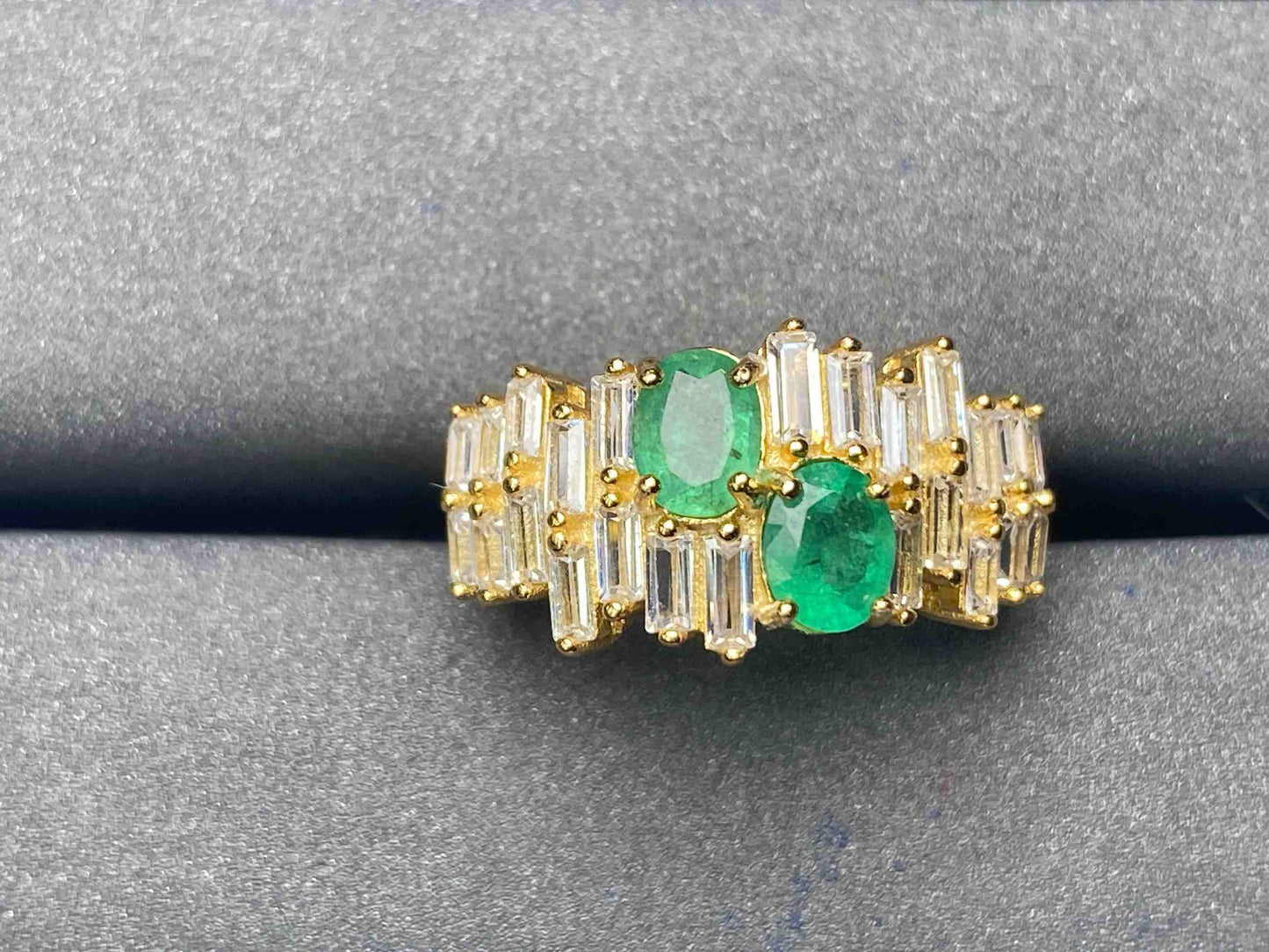 A4747 Emerald Ring