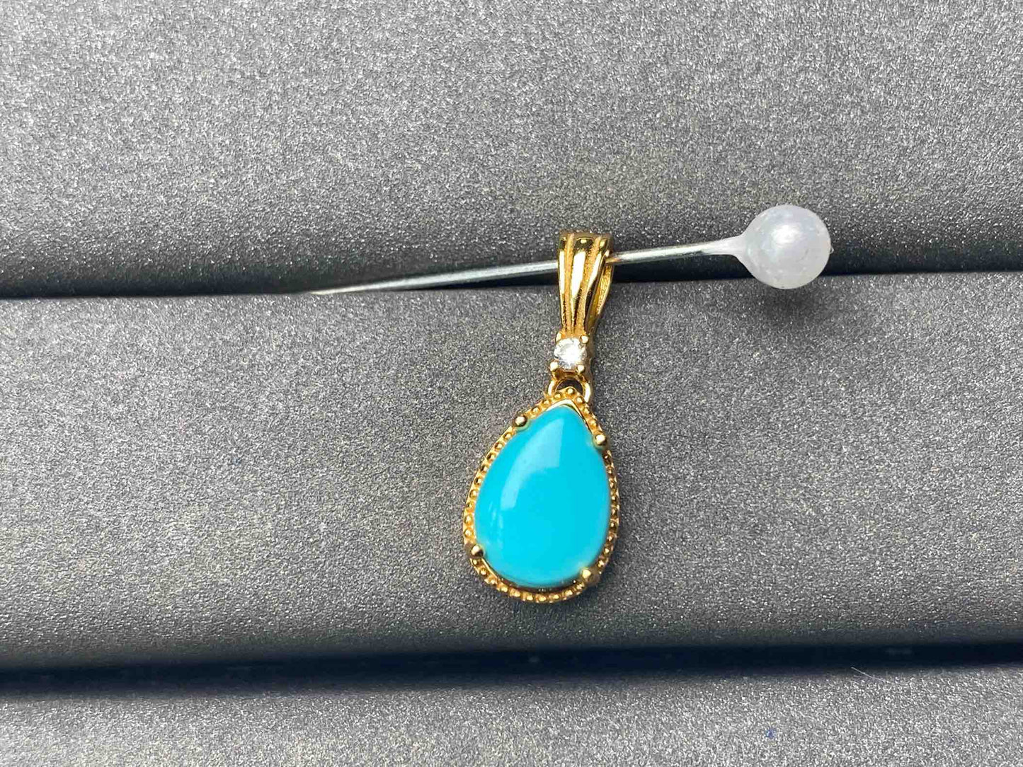 A4751 Turquoise Pendant