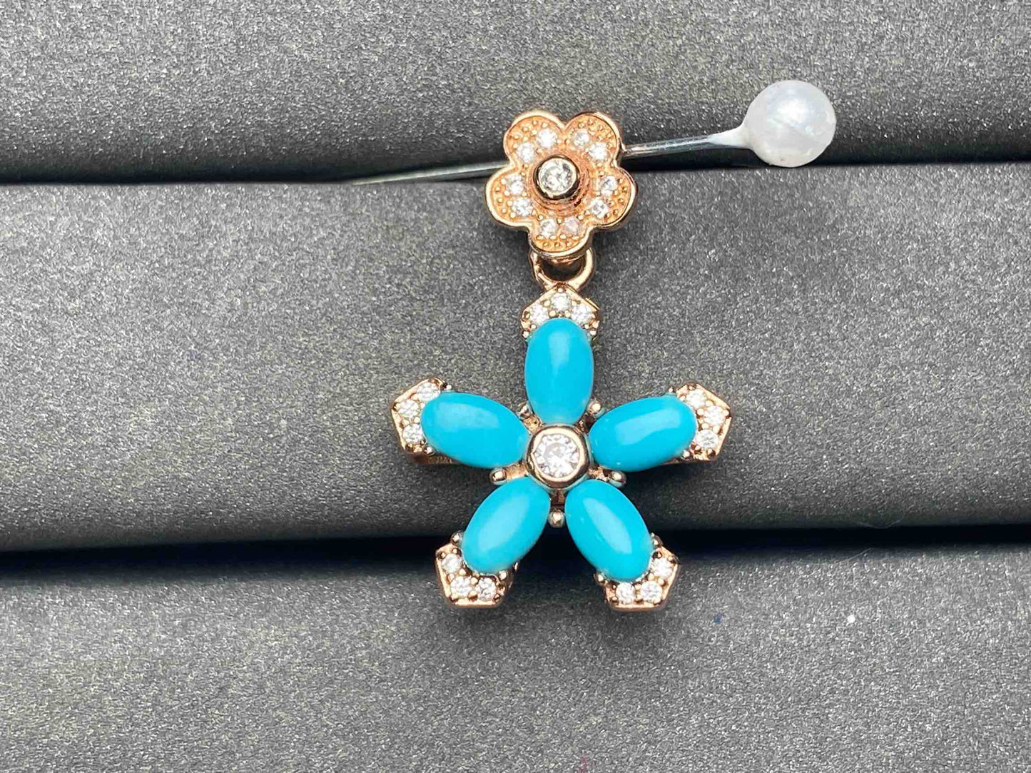 A4760 Turquoise Pendant