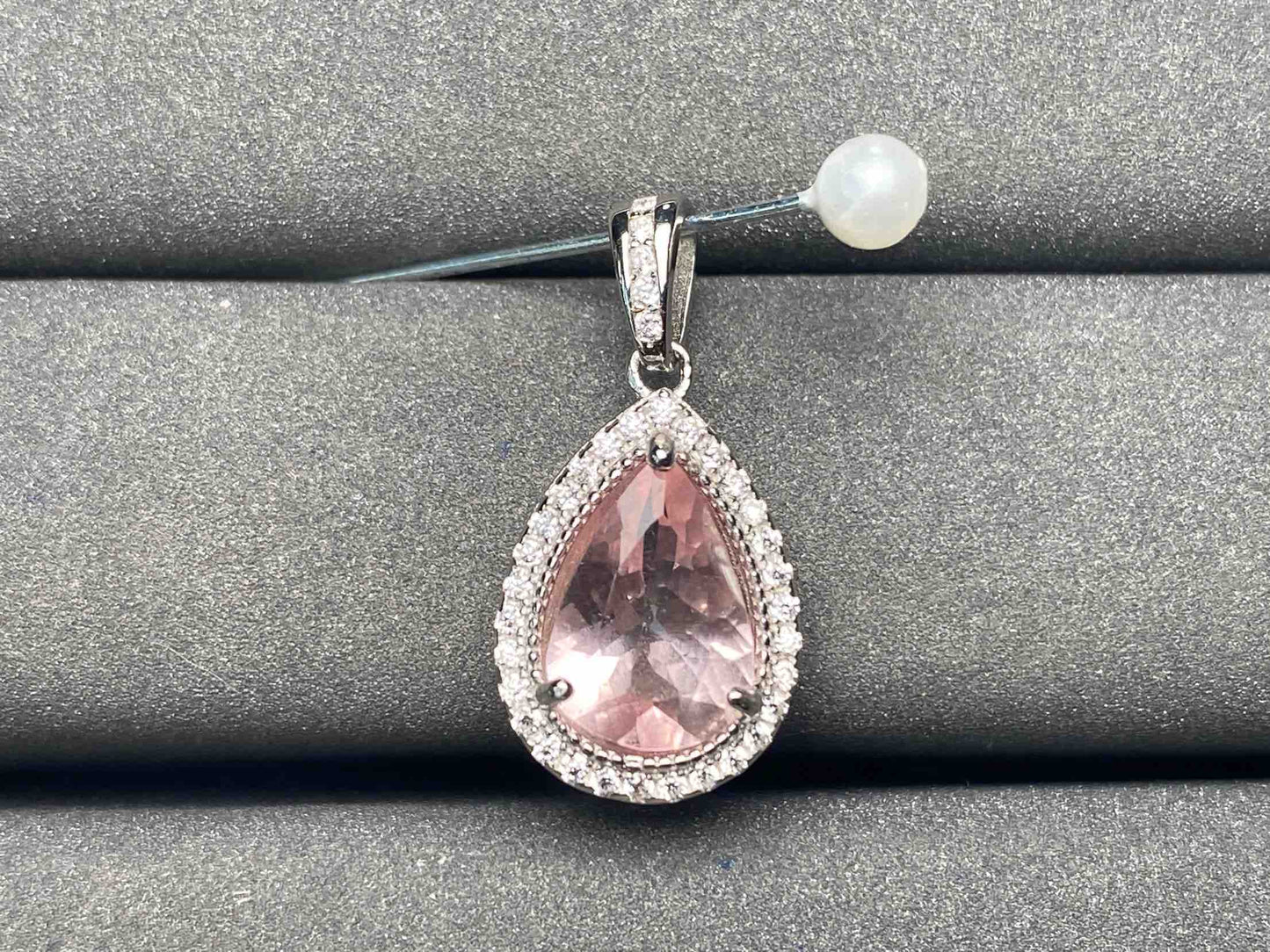A4899 Morganite Pendant