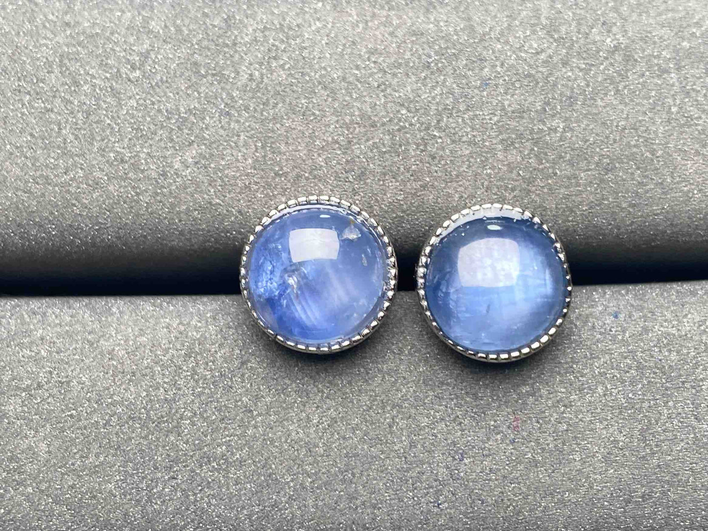 A4945 Star sapphire Earrings