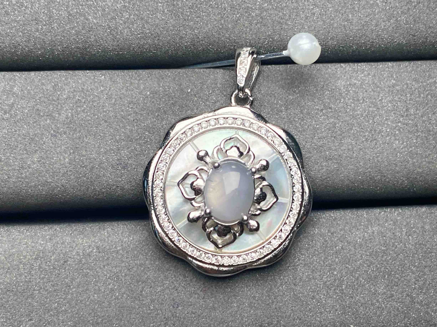 A4957 Star sapphire Pendant