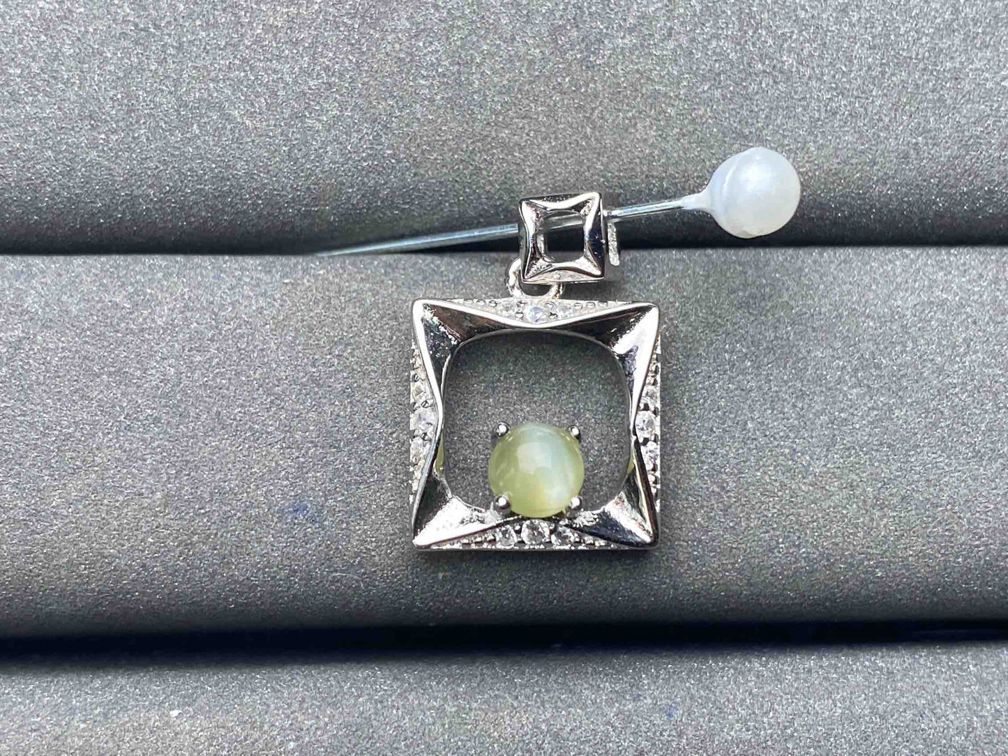 A5190 Chrysoberyl Pendant