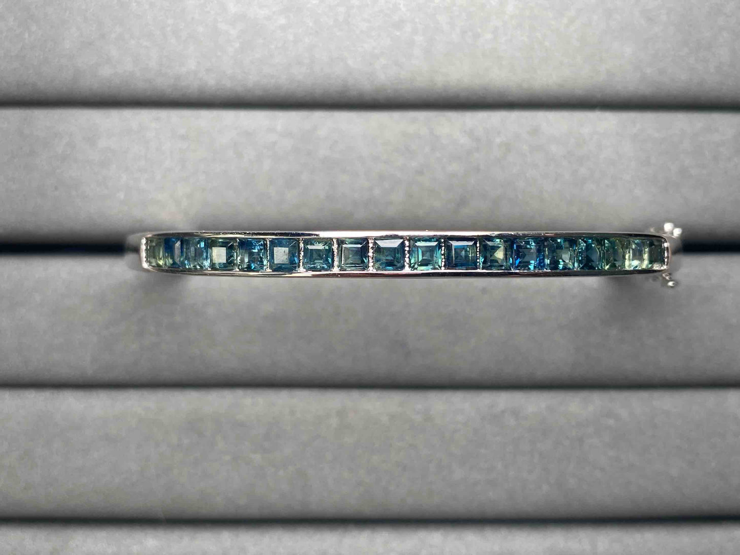 A5398 Teal Sapphire Bangle