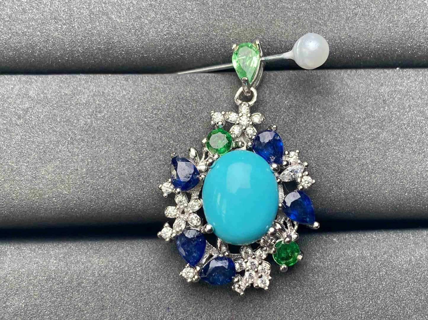 A5404 Turquoise Pendant