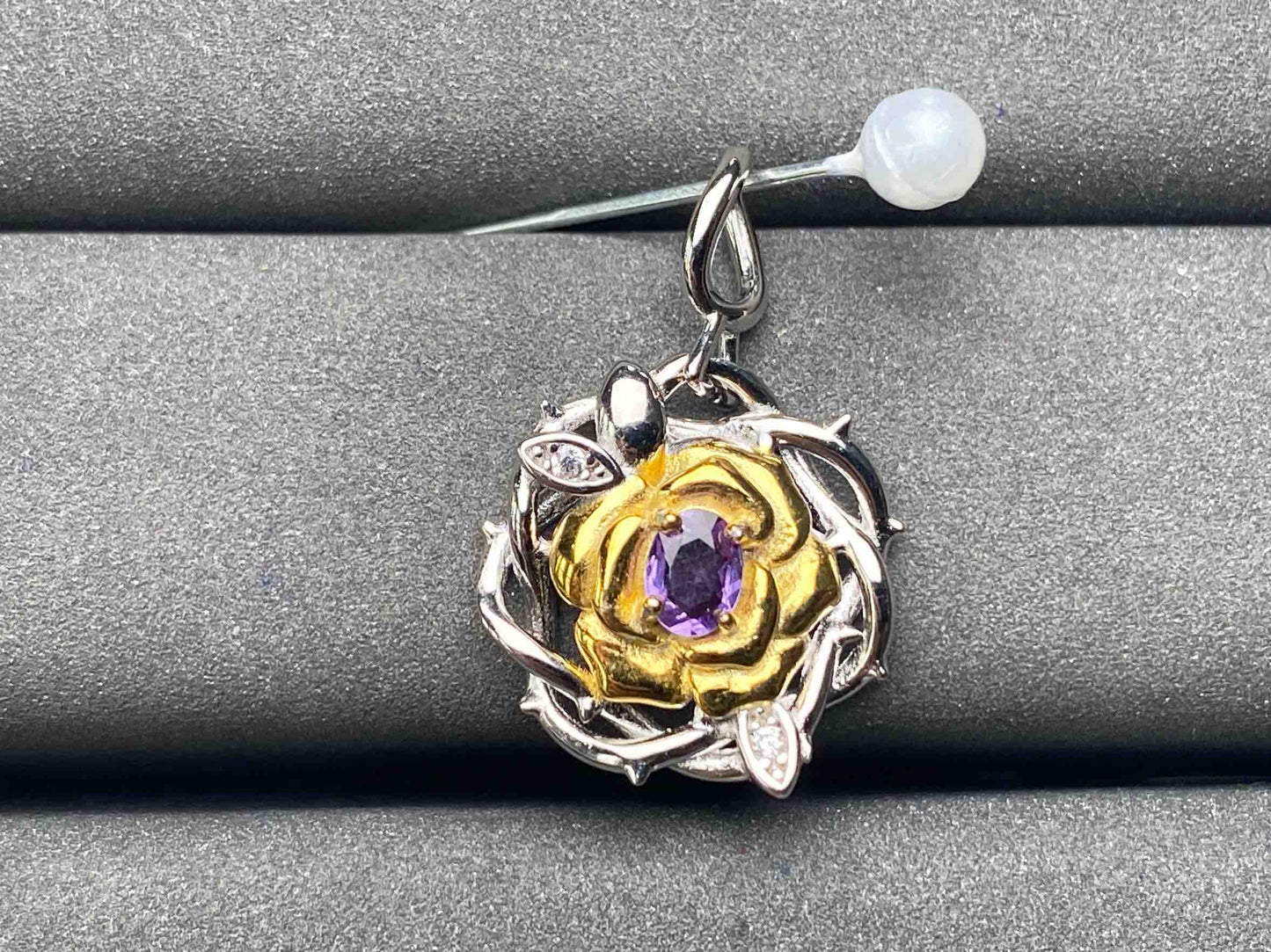 A5444 Purple Sapphire Pendant