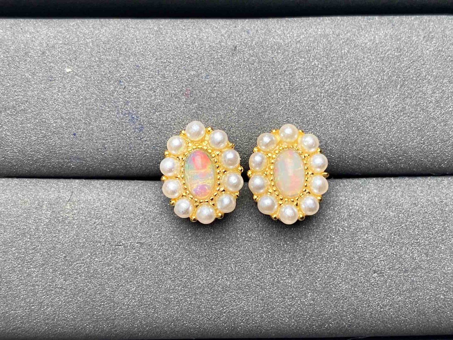 A5509 Opal Earrings