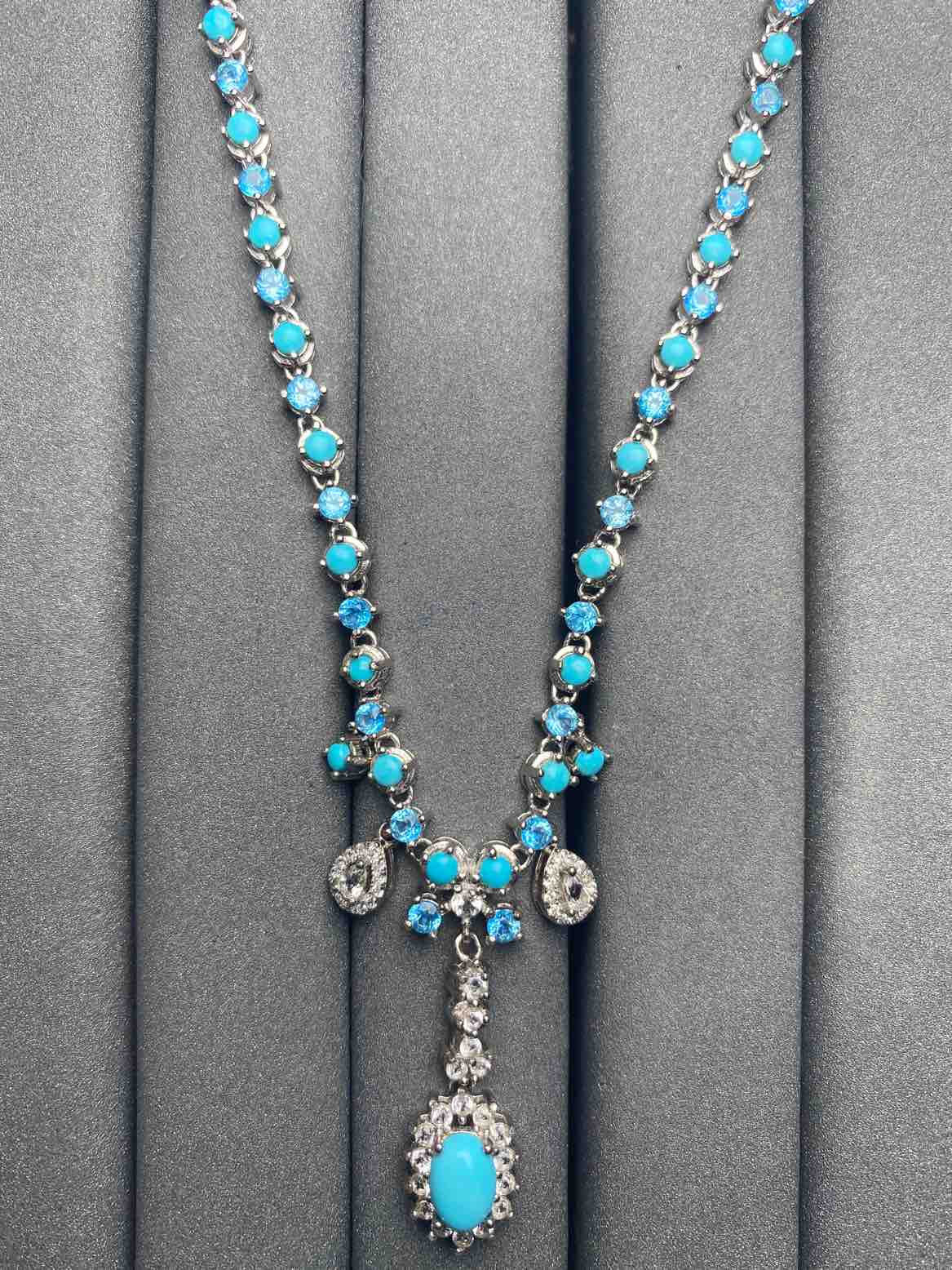 A5525 Turquoise Necklace