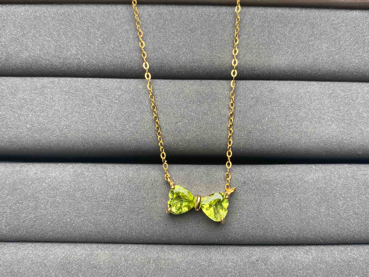 A5564 Peridot Necklace