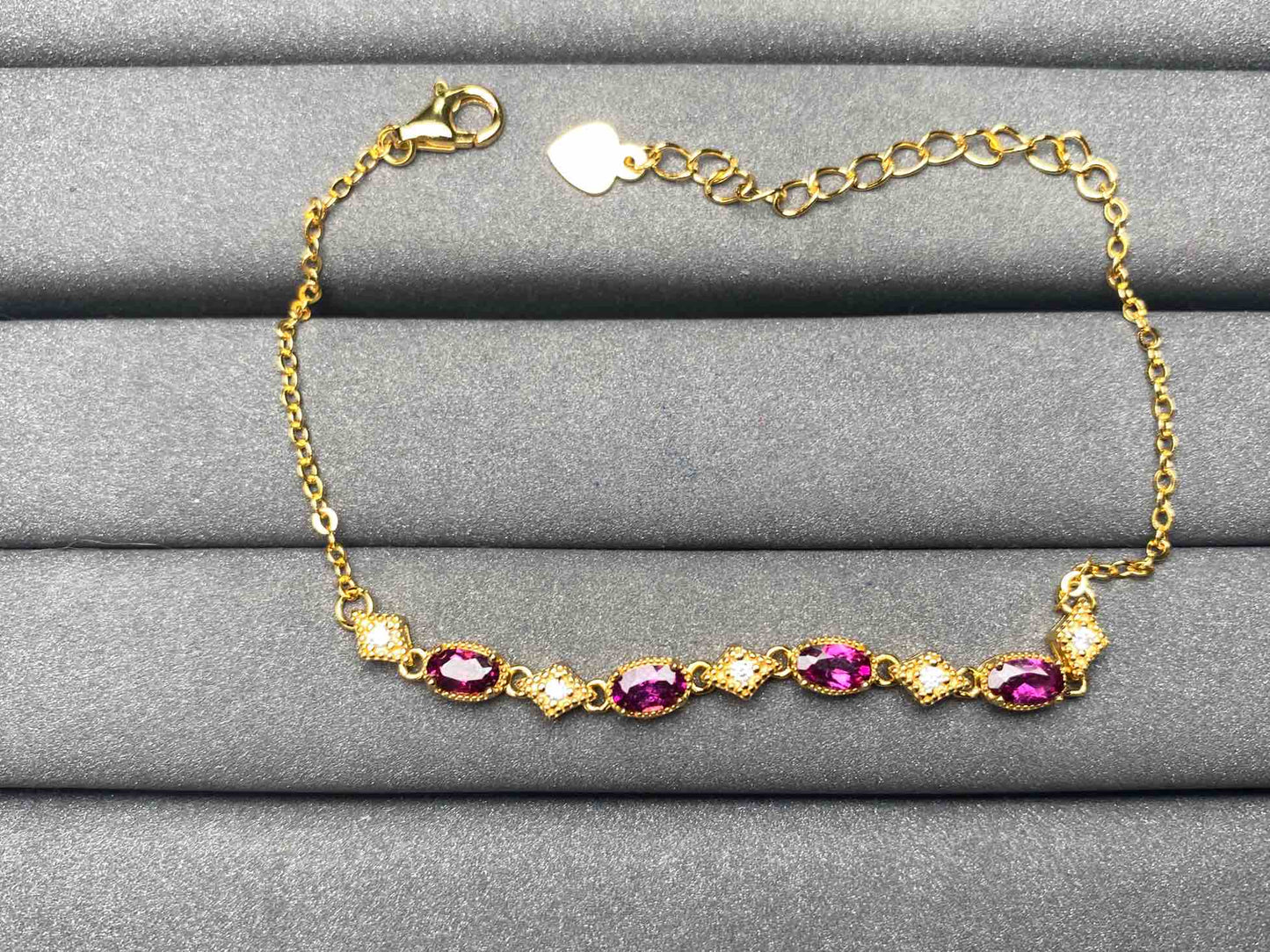A5579 Garnet Bracelet