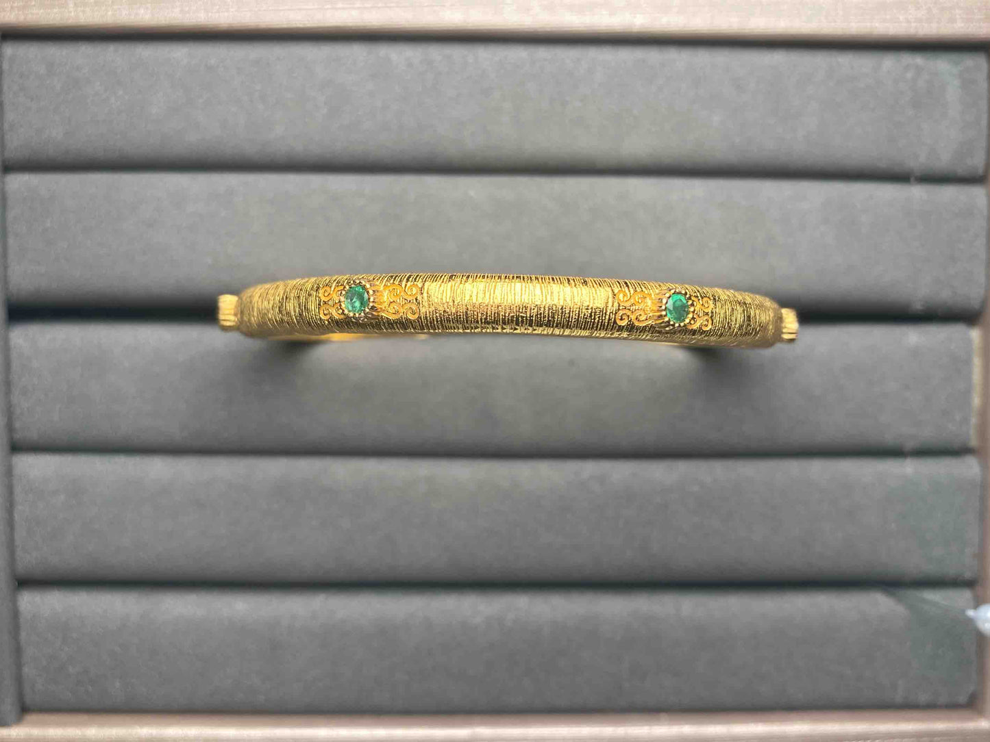 A5596 Emerald Bangle