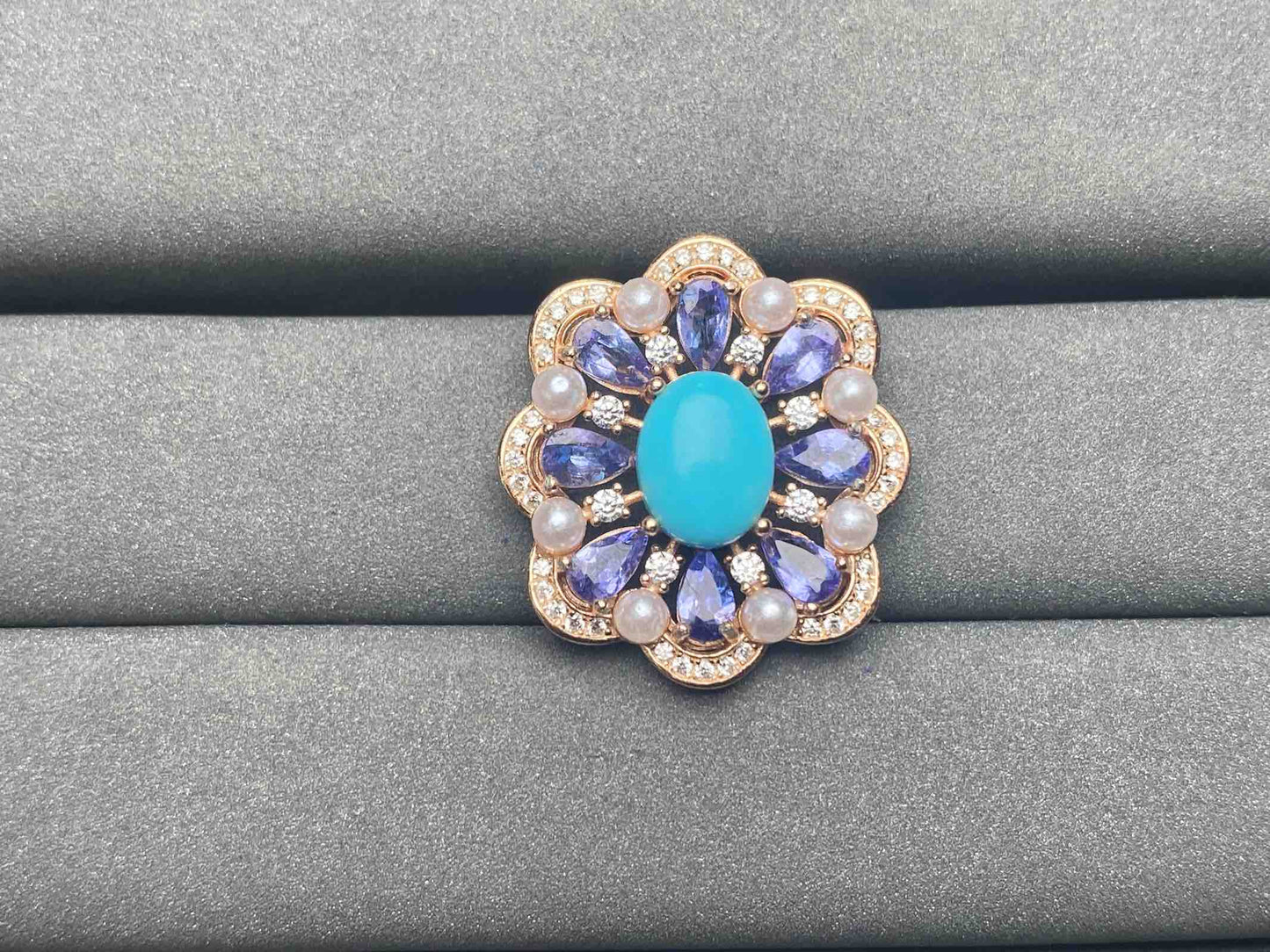 A5597 Turquoise Pendant