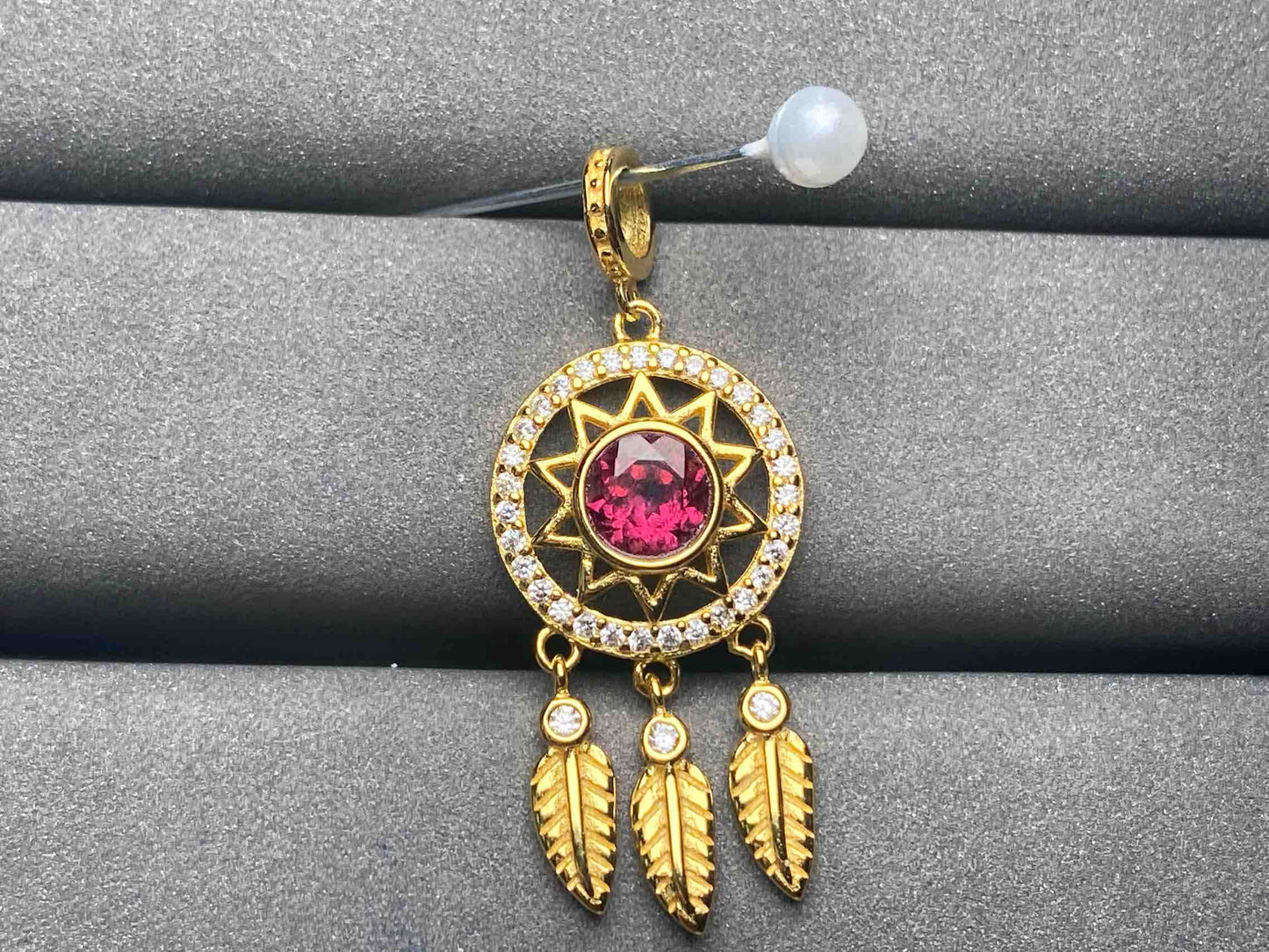 A5604 Garnet Pendant