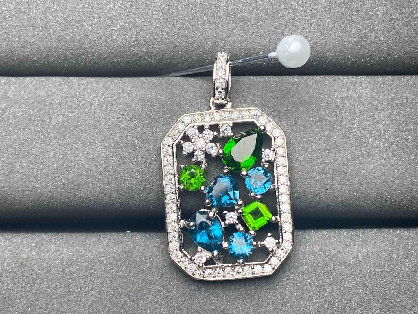 A5607 Diopside Pendant