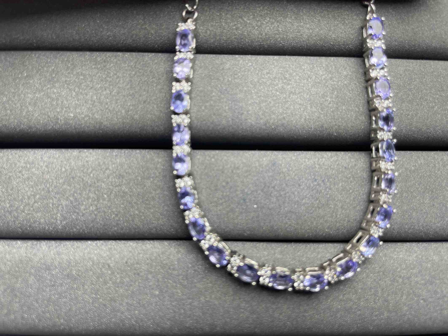 A565 Tanzanite Necklace