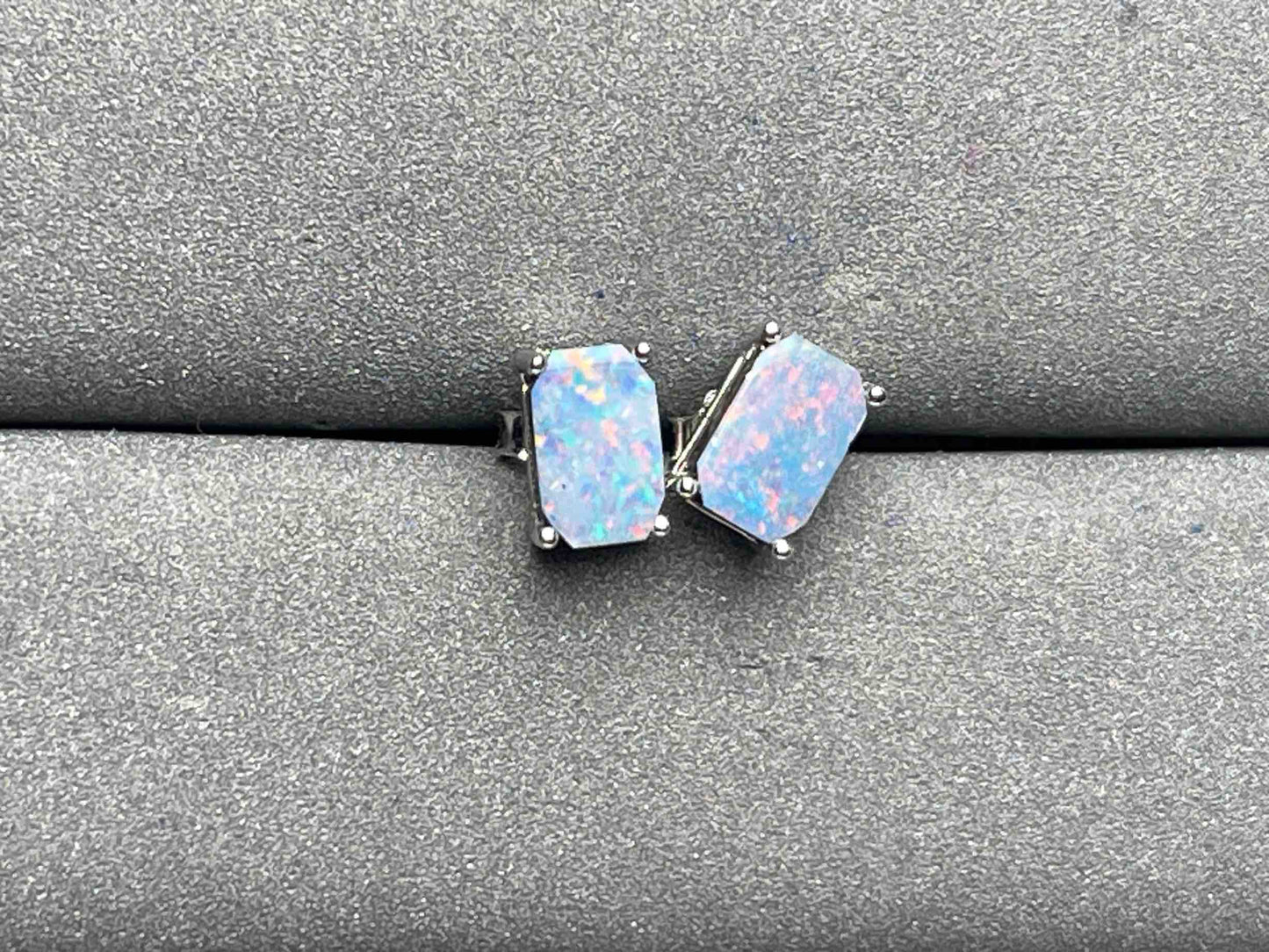 A5653 Opal Earrings