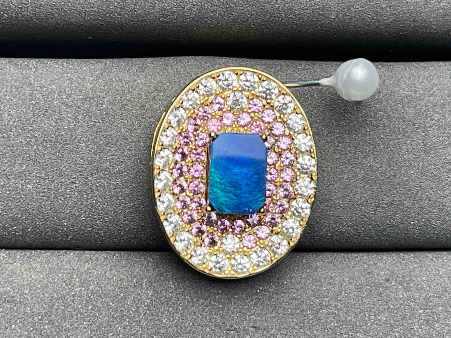 A5682 Opal Pendant