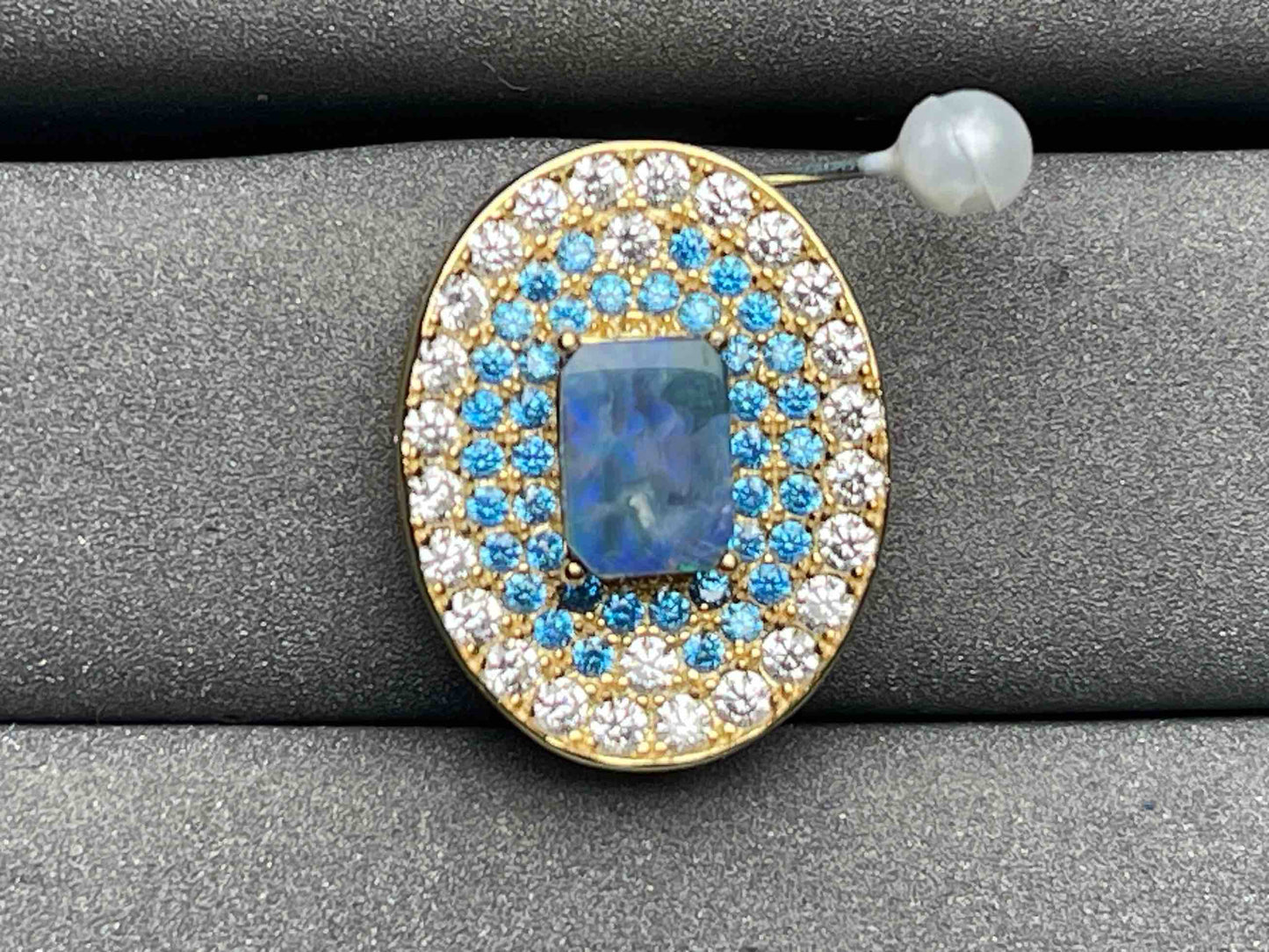 A5683 Opal Pendant