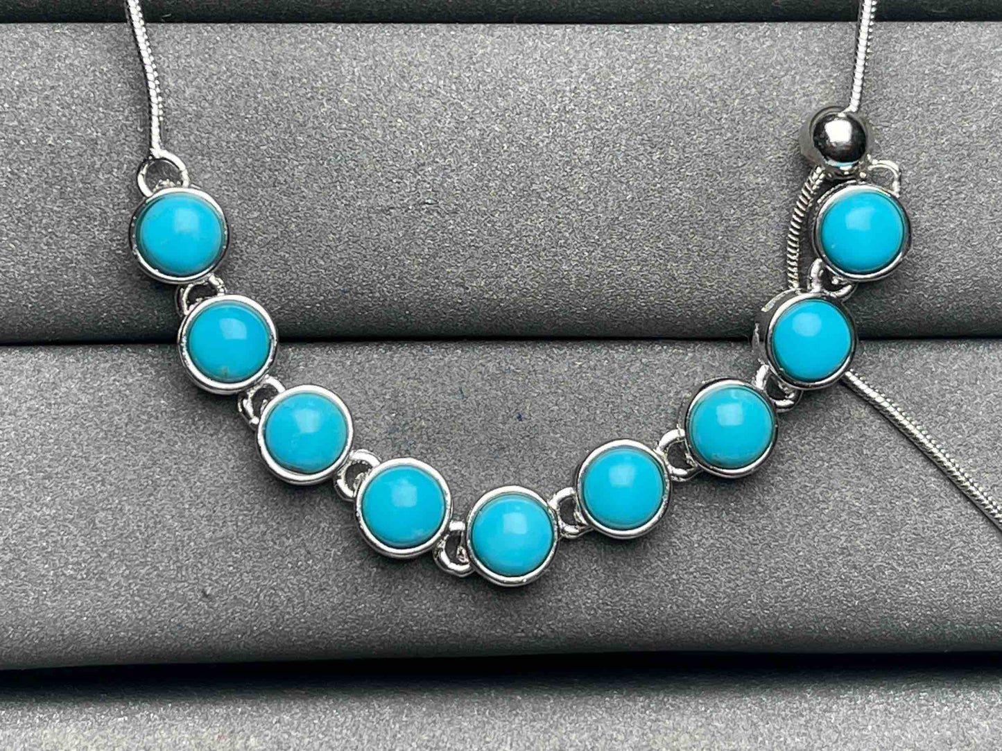 A5688 Turquoise Necklace