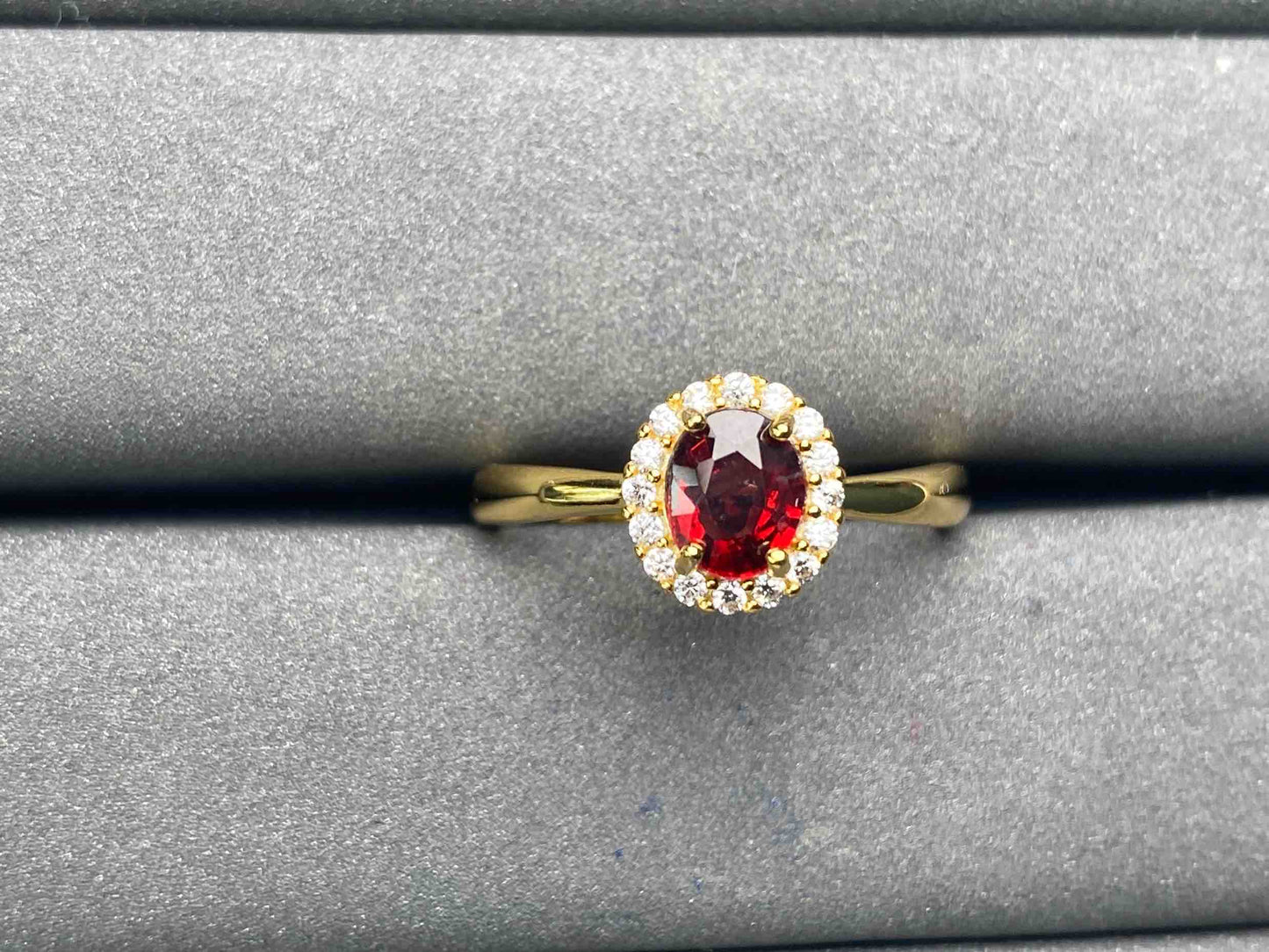 A5720 Garnet Ring