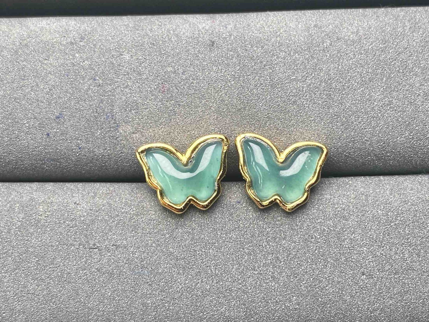 A5731 He tian jade Earrings