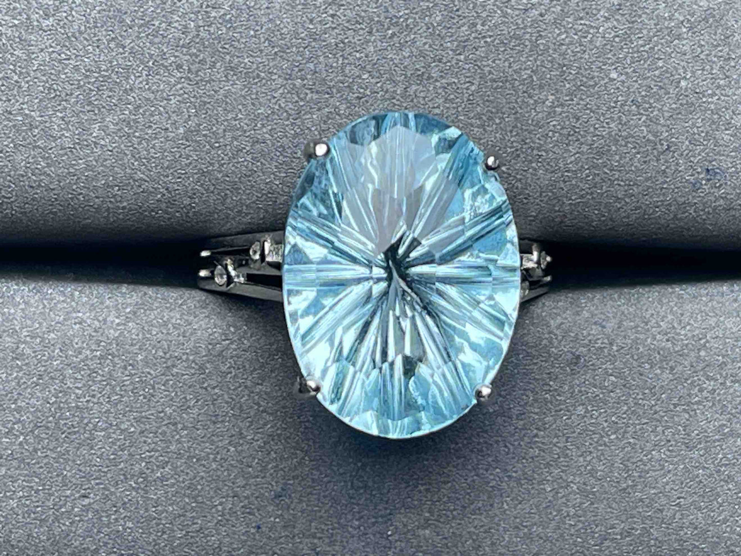 A5765 Topaz Ring