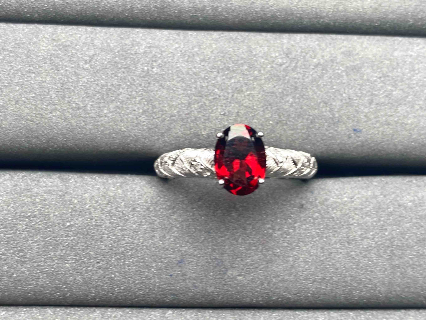 A5917 Garnet Ring
