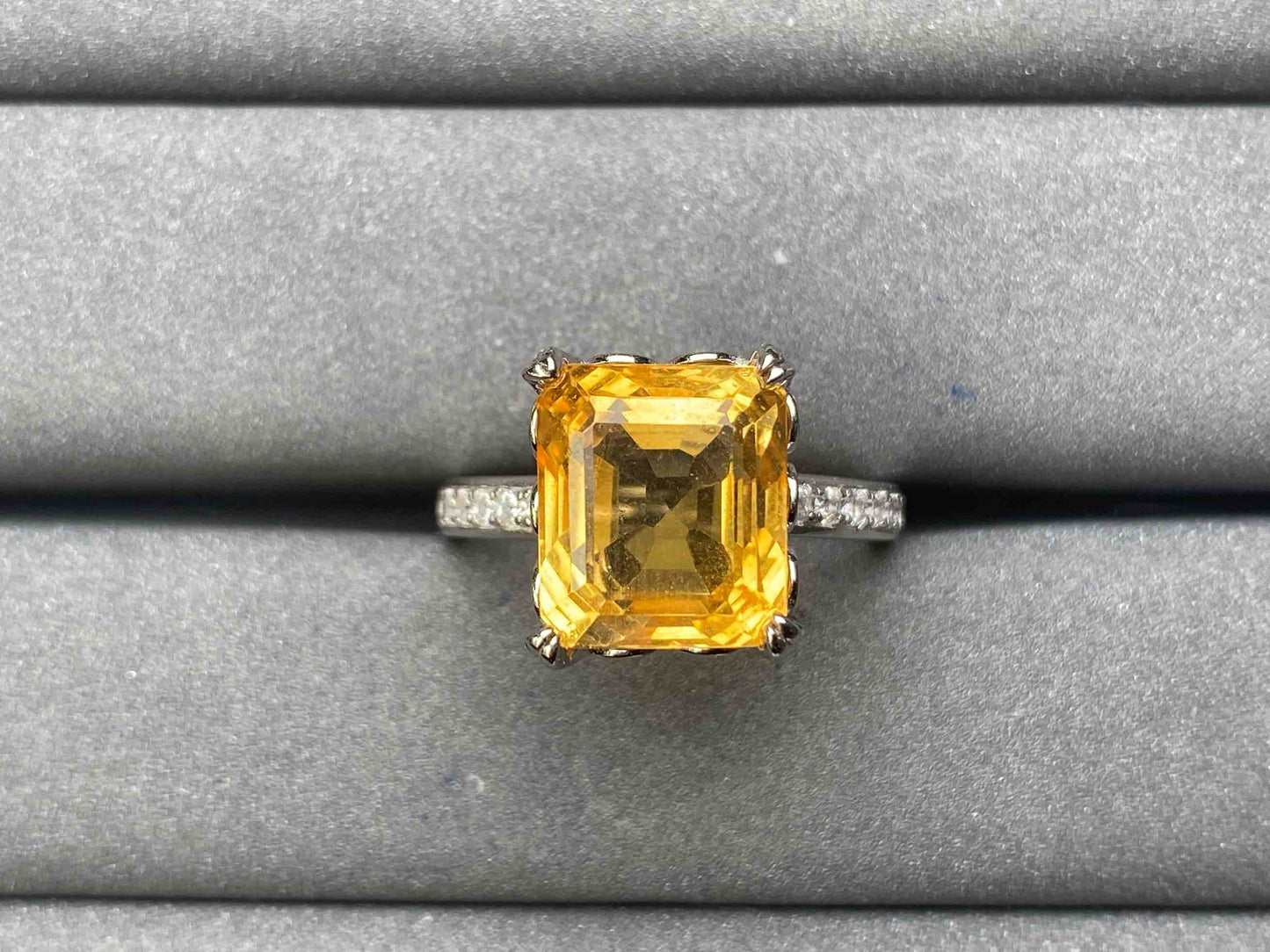 A5977 Citrine Ring