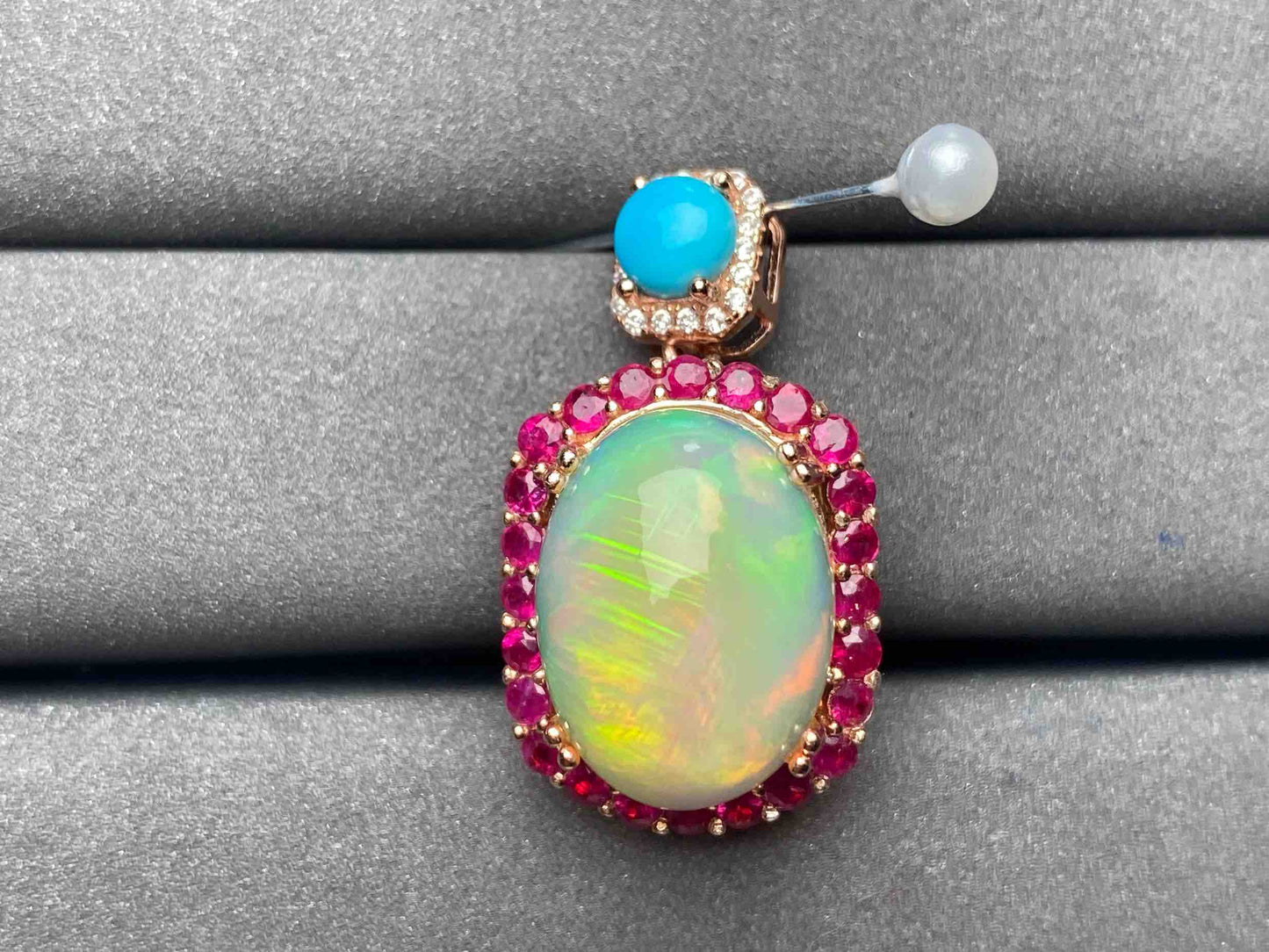 A6087 Opal Pendant