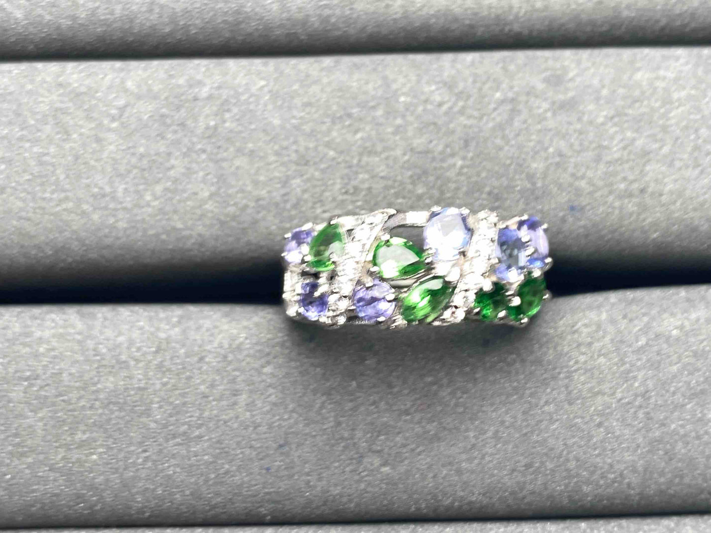 A6153 Tsavorite Ring