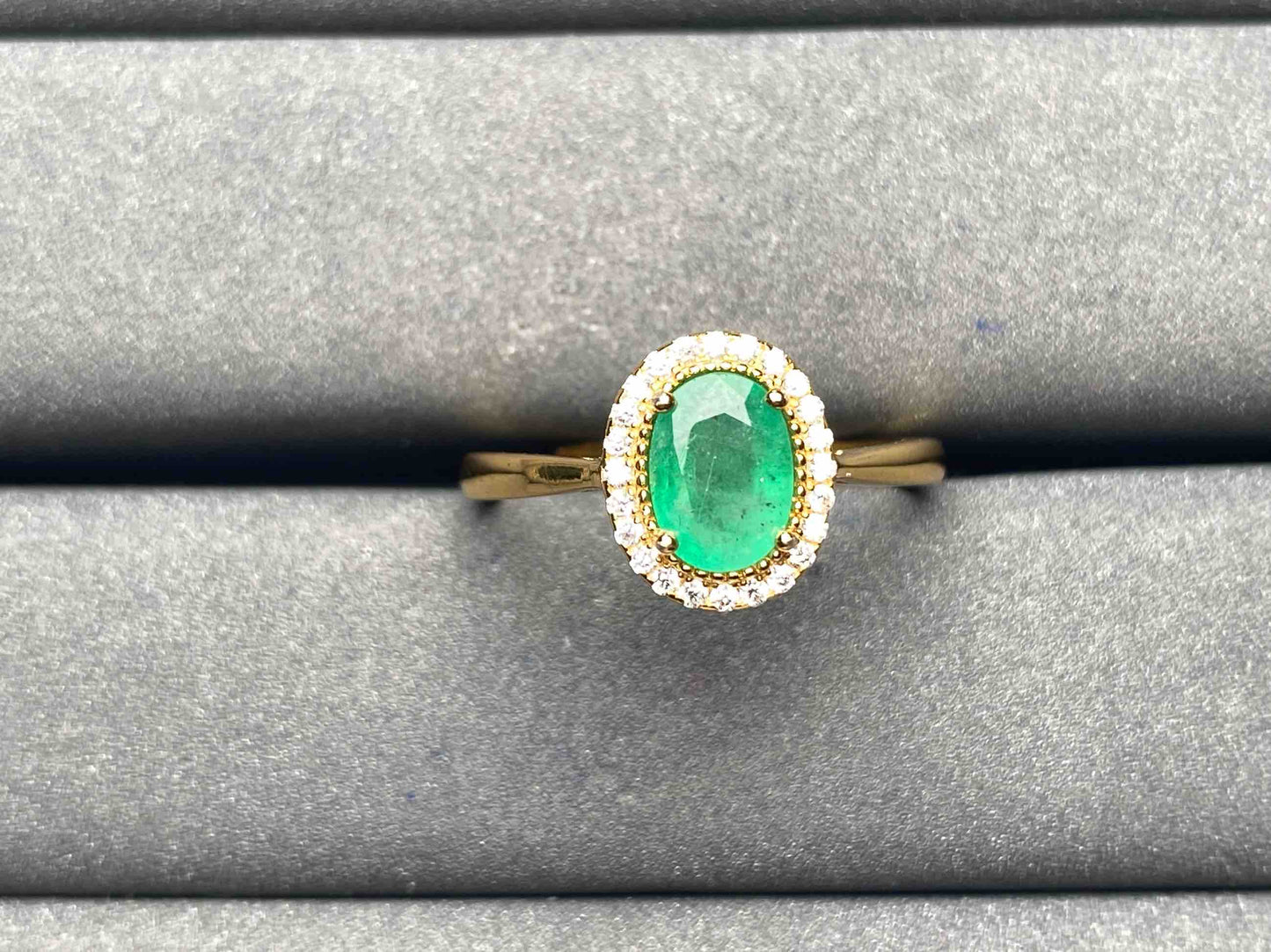 A6169 Emerald Ring
